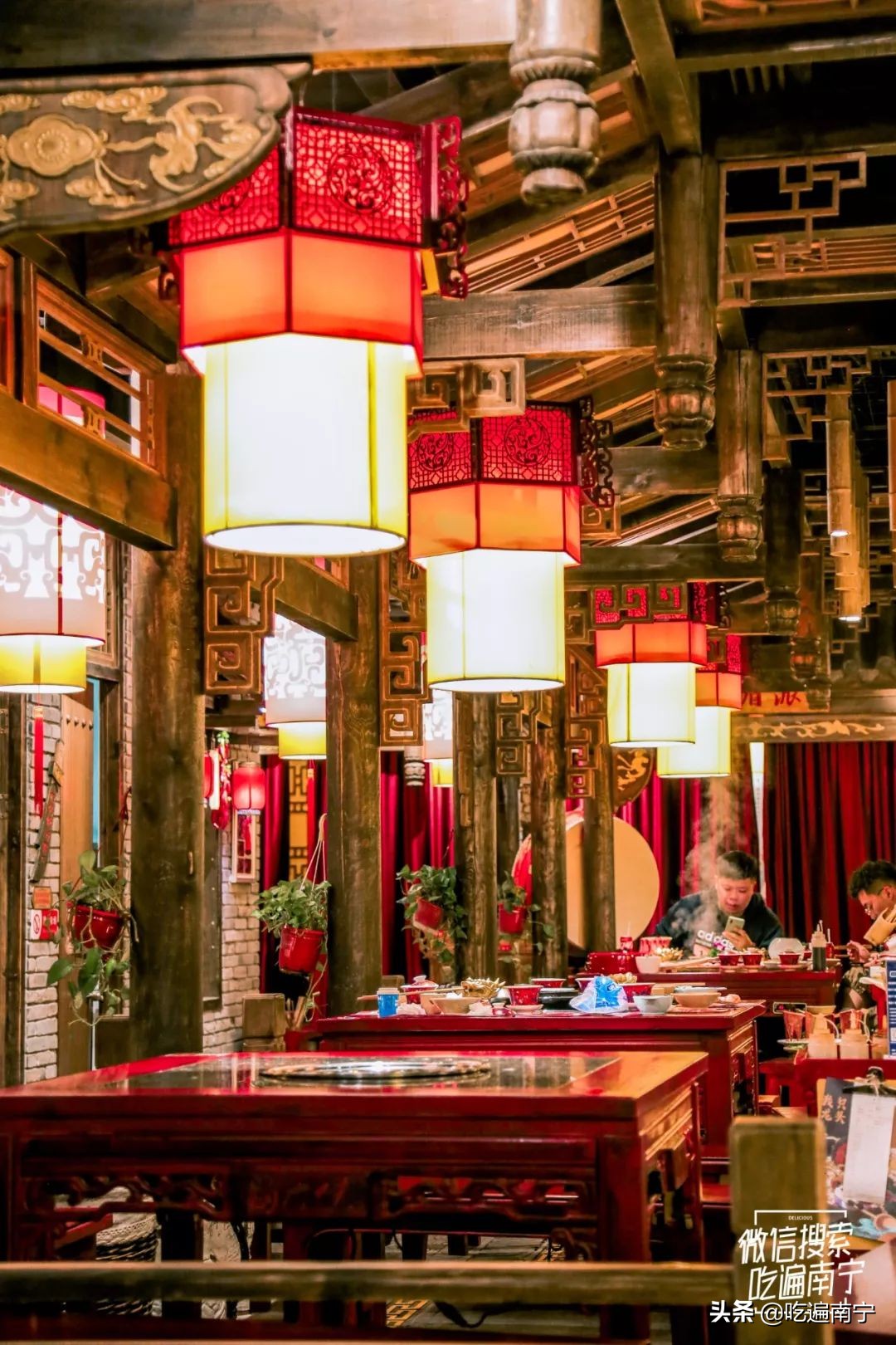 南宁这家武侠风火锅，专吃地道的川味牛油锅