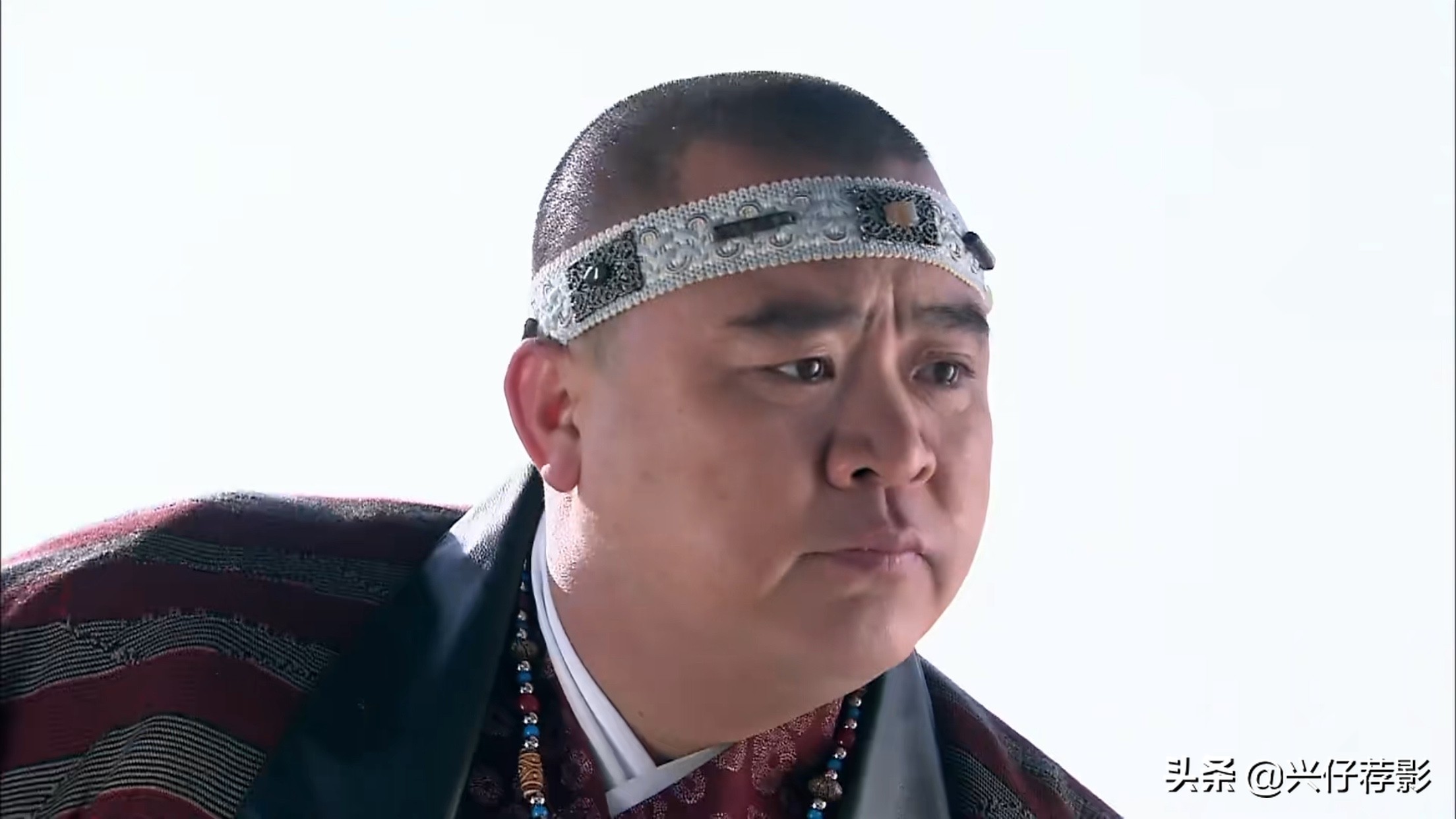 穿山鼠—徐庆徐庆,陷空岛五鼠之一,山西人,排行老三,人称"穿山鼠"