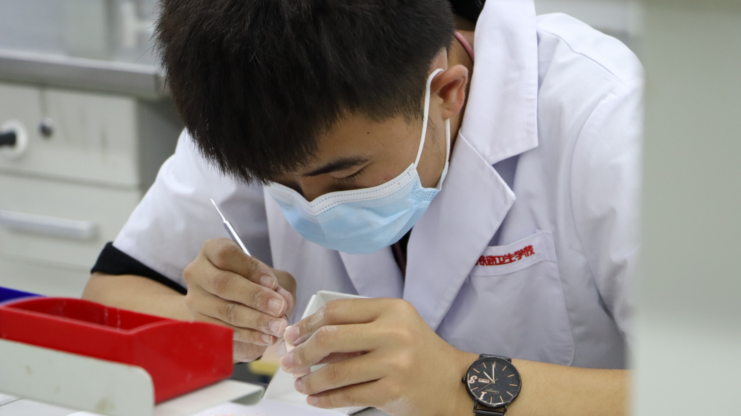 医药类人才的“摇篮”，成都铁路卫生学校的这两个专业有点牛