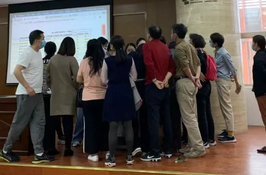 三天拿证，咨询费上万…高考志愿规划师到底有多“水”？