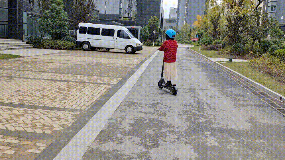短途代步，首款鸿蒙滑板车，华为智选乐骑智能电动滑板车真香