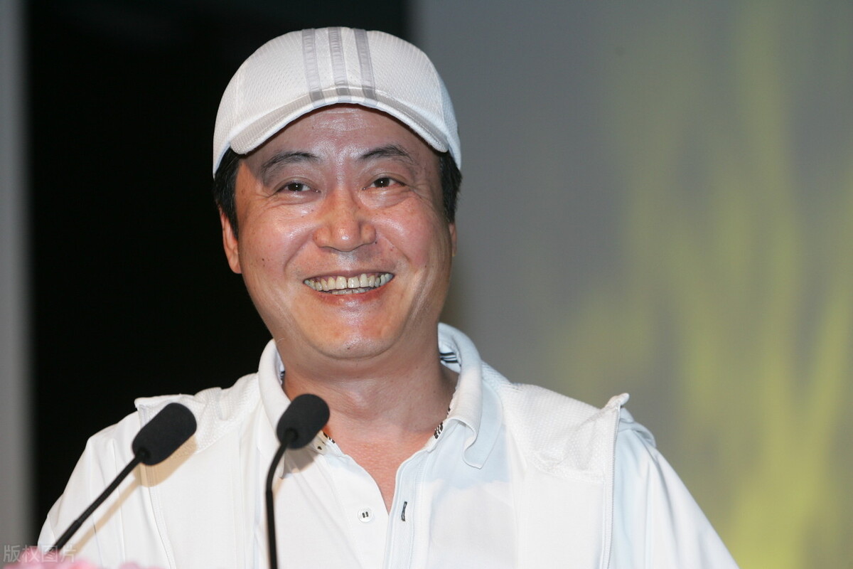 王珞丹的激荡情史，靠清纯征服了8个男人，事业婚姻仍在低谷徘徊
