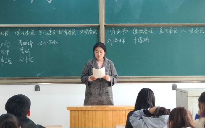 大一新生竞选“班干部”，哪个最有益？聪明的人都选这几个