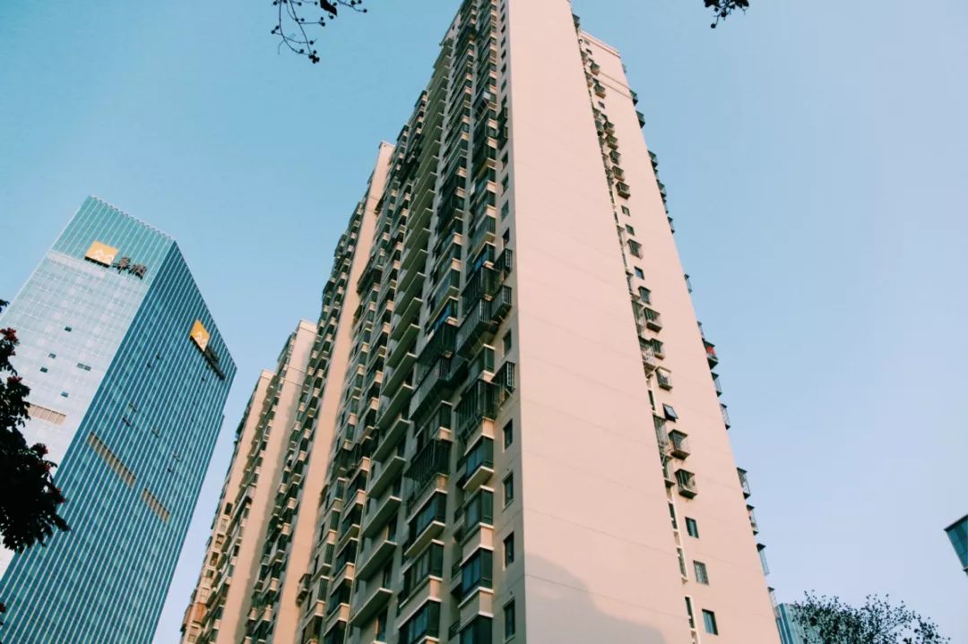 老破小一平10万+！我们走遍厦门18所名校，为你曝光最贵学区房！