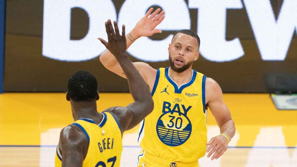 nba 有哪些出色的板凳球员(板凳匪徒！盘点新赛季NBA替补最出色的五支球队：前三实至名归)