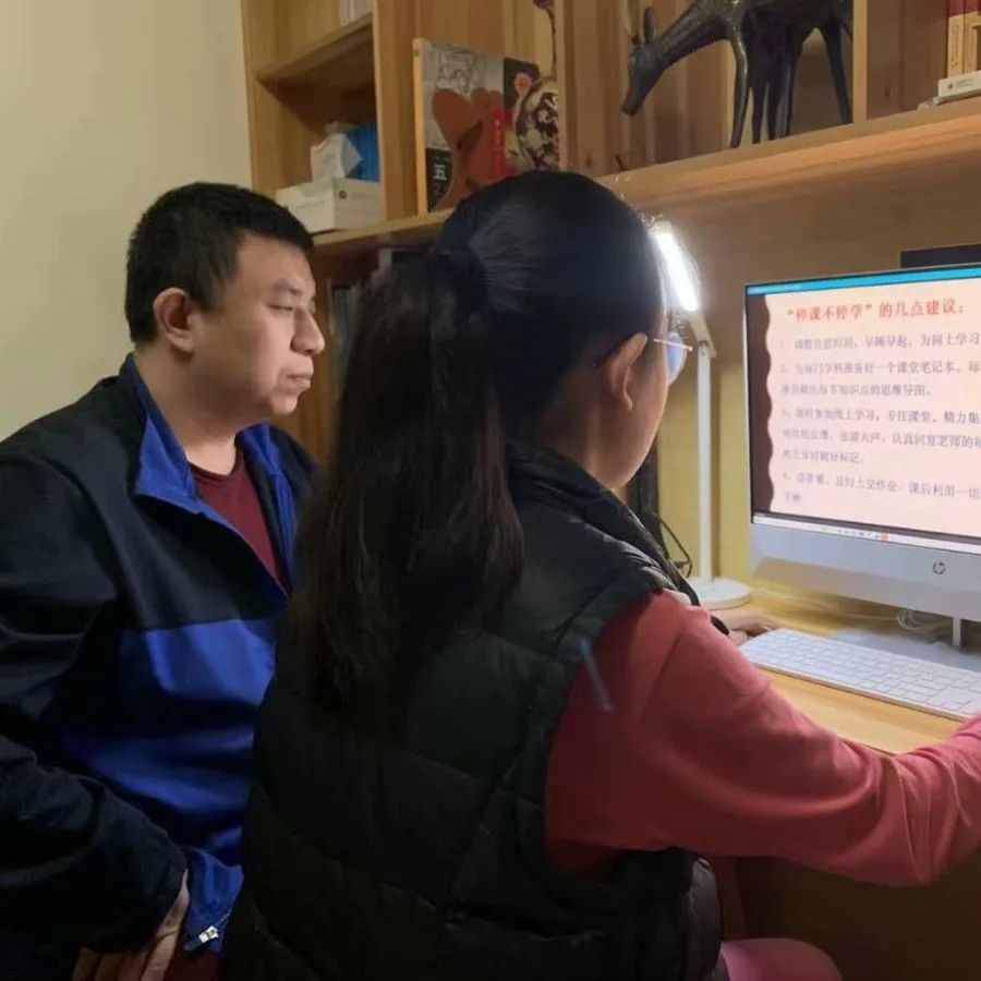 高考723分学霸查分，数学满分理综仅扣7分，淡定点头：比较满意