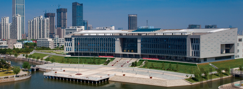 做大做强南通大学，组建南通理工大学，打造江苏未来高教强市