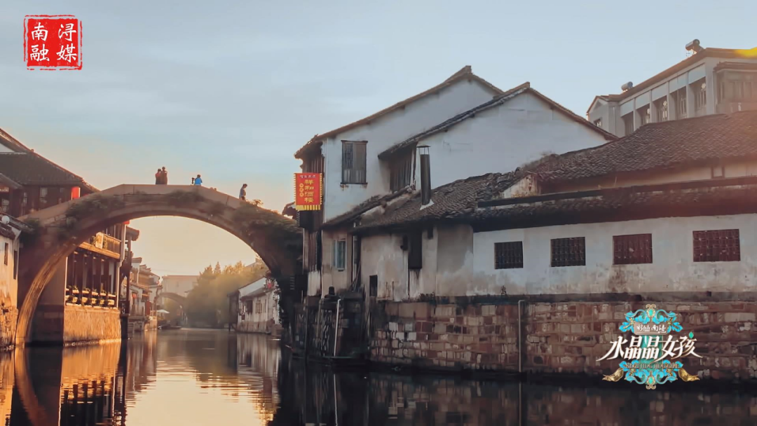 张雪峰离开大城市，白岩松向往小村庄，背后原因刺痛无数人的心