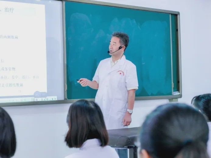 广州涉外经济职业技术学院：中医康复人才需求旺盛 就业前景广阔