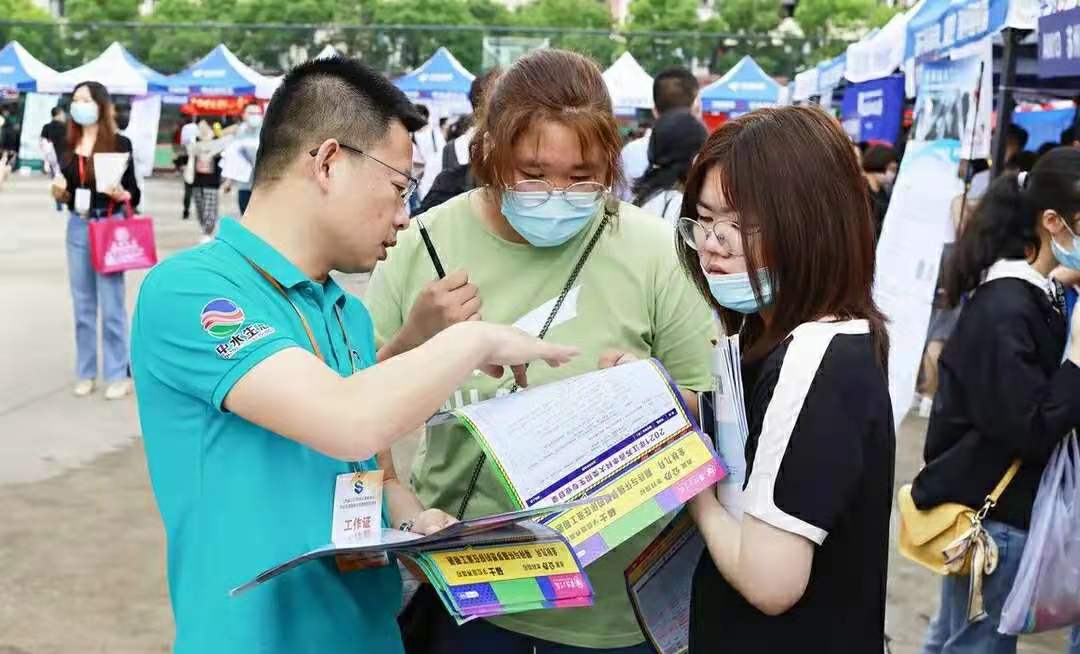 211高校本地招生“爆冷”，有146个空缺名额，或将降分录取