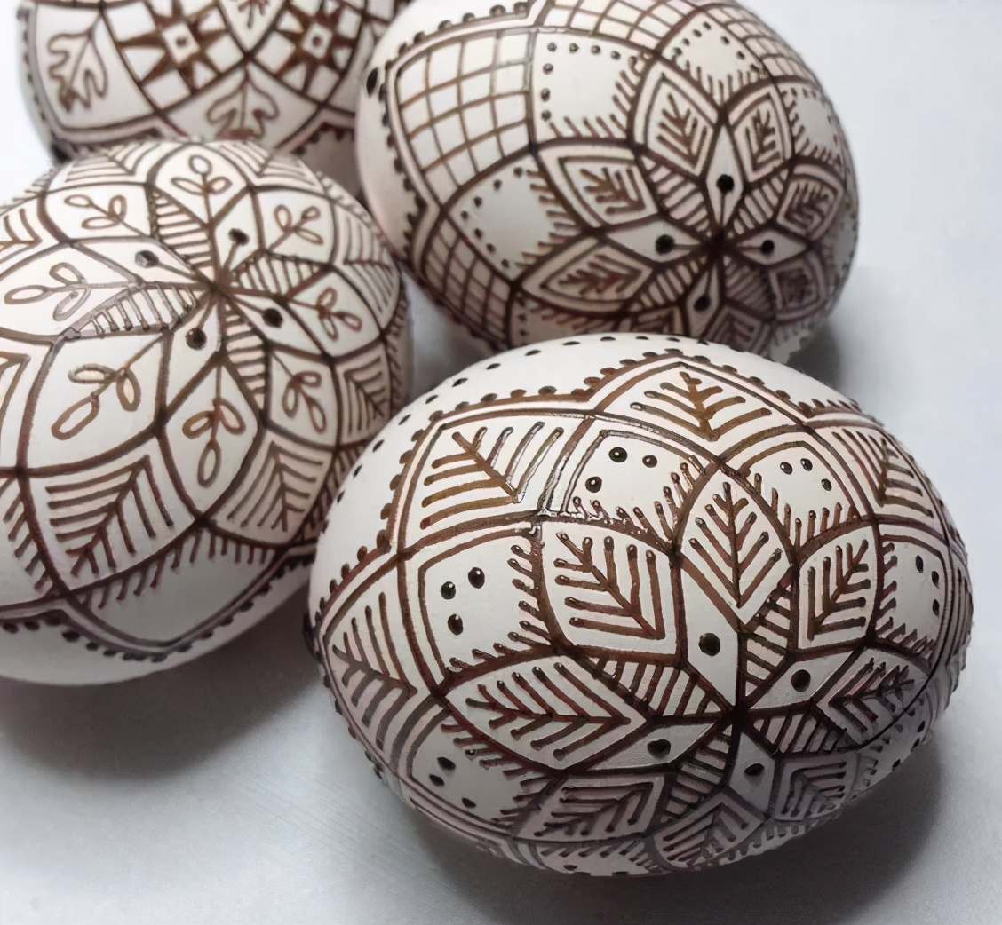 鸡蛋画画(在鸡蛋上画画,充满童趣,大人孩子都喜欢,diy创意手工)