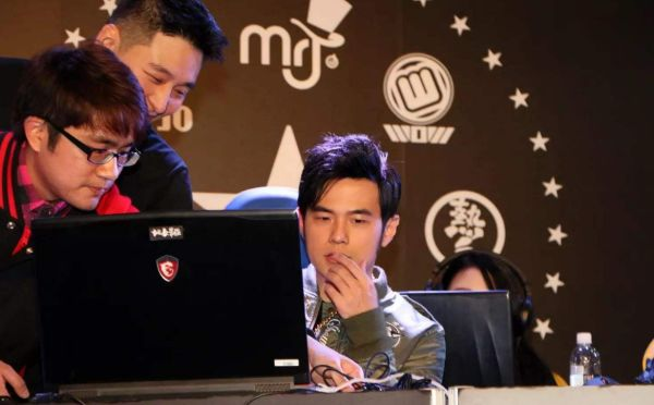 大司马网咖价格周杰伦300元一小时的魔杰电竞