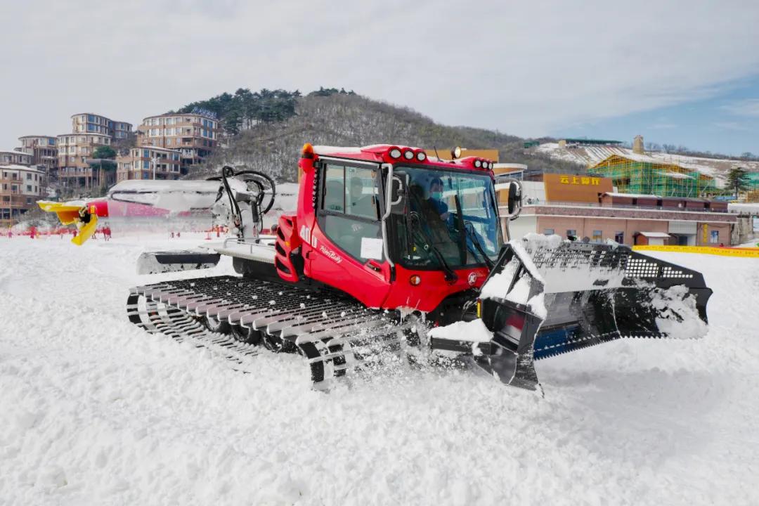 开车1小时，打卡家门口的超大滑雪场（上）