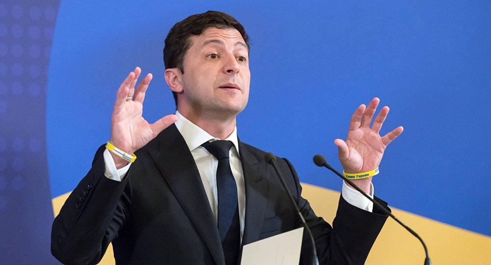 泽林斯基(喜剧演员当总统,泽林斯基面临政变危险,缺