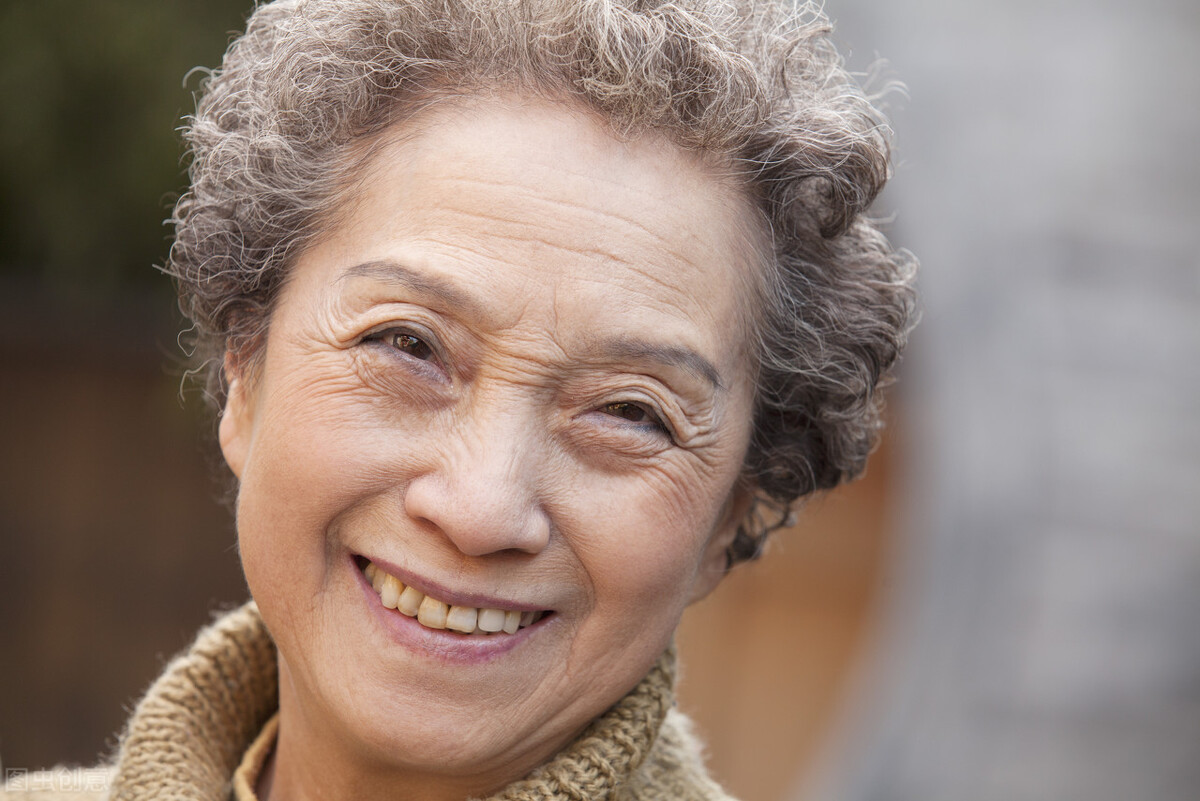 难道白发不香吗?你怎么看?