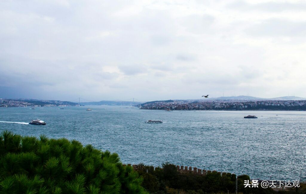马尔马拉海｜黑海与地中海之间的唯一通道，属土耳其海峡