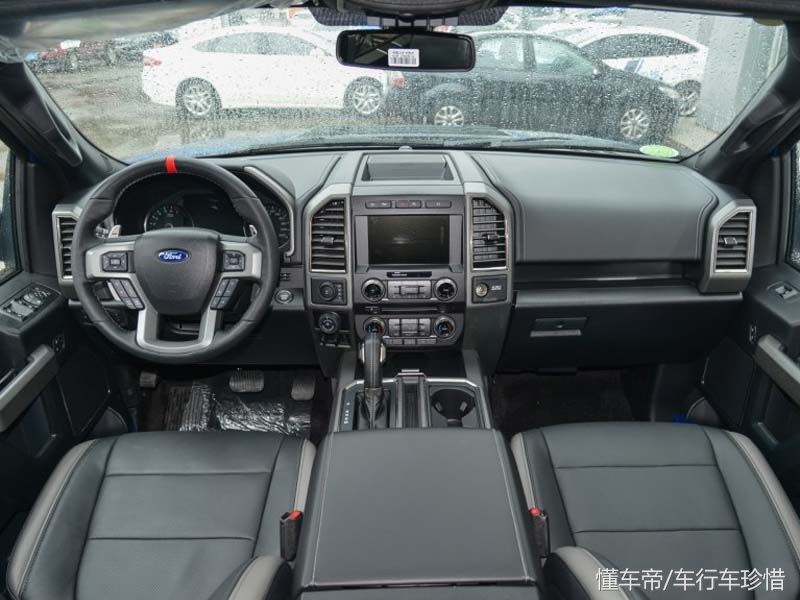 福特不敢硬撑！猛禽F-150新车上市直降9.30万配两把锁途乐哭了