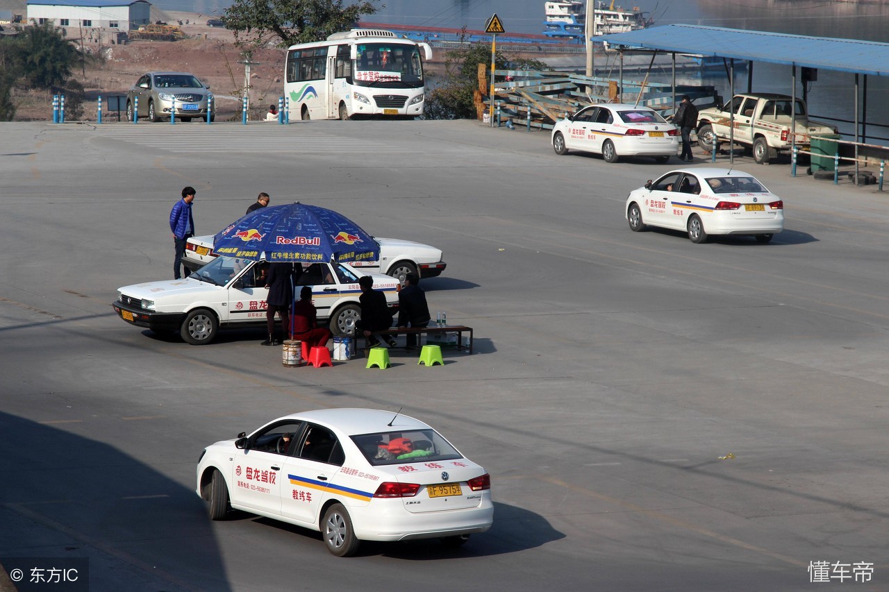 驾驶证C1怎么升B照？难道满三年就可以自动升了？