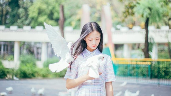 脱单告急？这份最全最实用的成都美女打望攻略，带你分分钟撩到妹