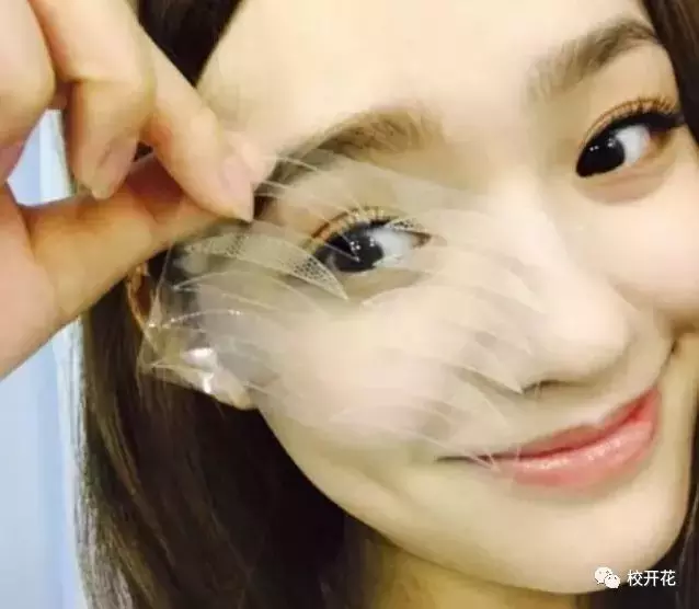 美妆博主林允上线，当红小花原来爱用这些平价化妆品？