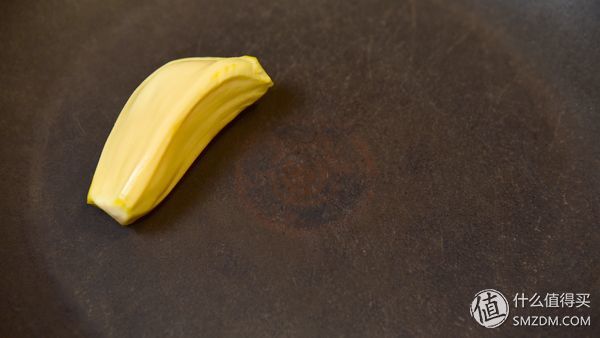 不粘锅品牌口碑危机：一煎蛋竟致涂层脱落引发信任危机