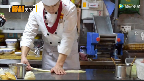 只需4步，教会你3平米档口日销量300+的香酥牛肉饼！香香香