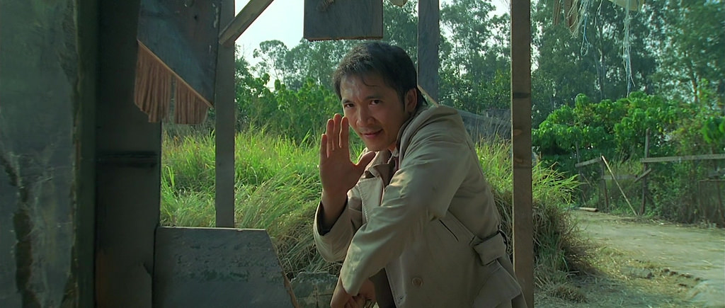 还记得《扫毒》里的尖沙咀段坤吗?这部香港动作片又带你重温一遍