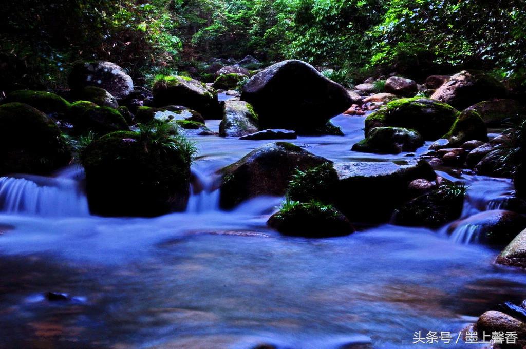 溪水长流，愿能清静…… 美化你的心灵！