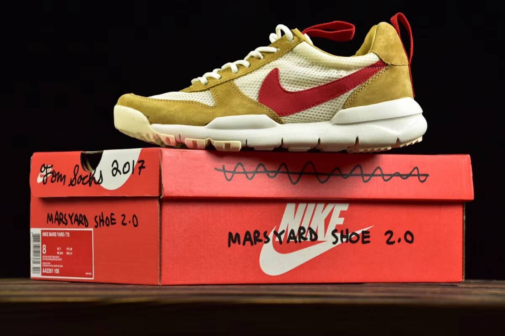 虎扑版的宇航员2.0!权志龙上脚 nike mars yard ts nasa2.