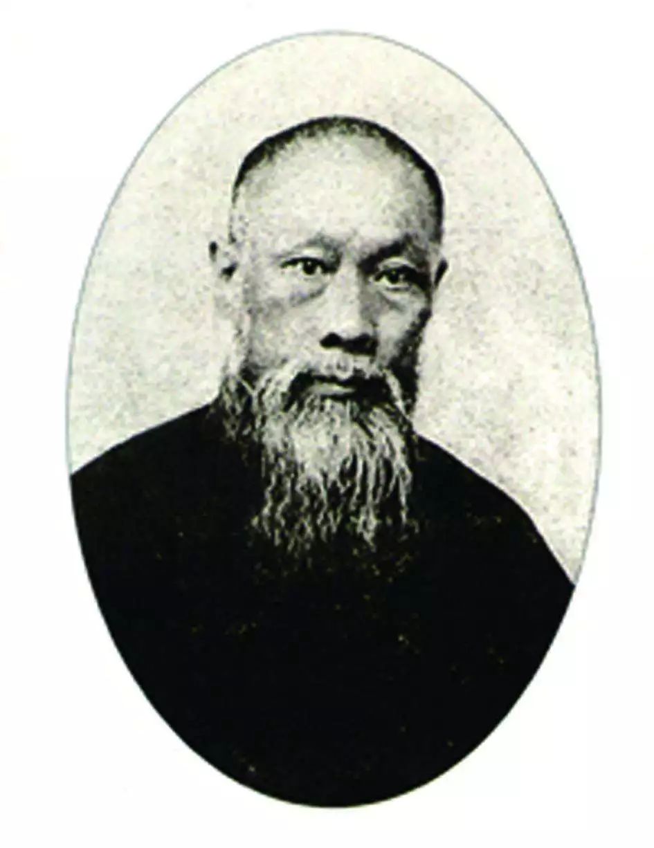 老照片 | 百年北大的那些师生往事：教授上课可以抽水烟喝茶