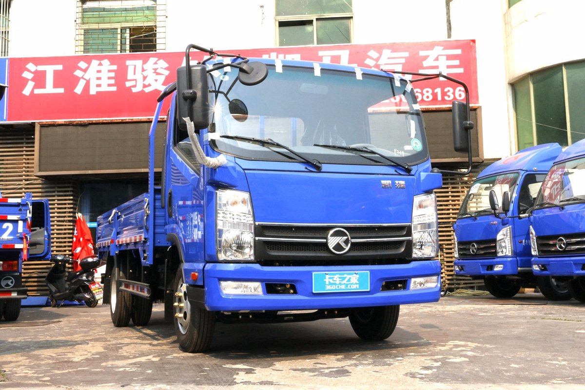 7.58万就能买带DPF的国五轻卡 追求高性价比的可以考虑一下