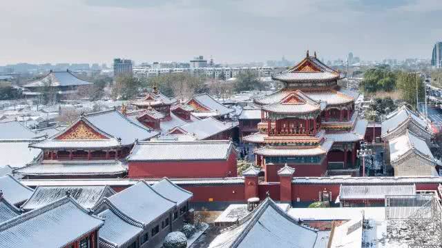 五月踏青新玩法，去北京这些寺庙拜拜山头？(五月踏青的短句)