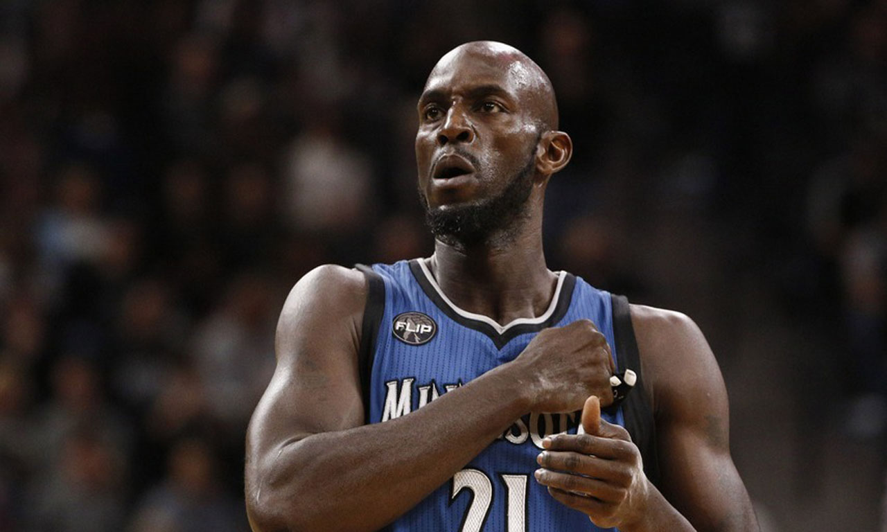 nba球员昵称有哪些(nba40大球星中英文绰号对比,詹姆