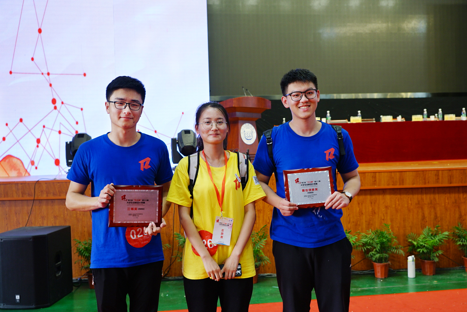 “用力”抓住1%的机会，浙江树人大学的特等奖是这样设计出来的！