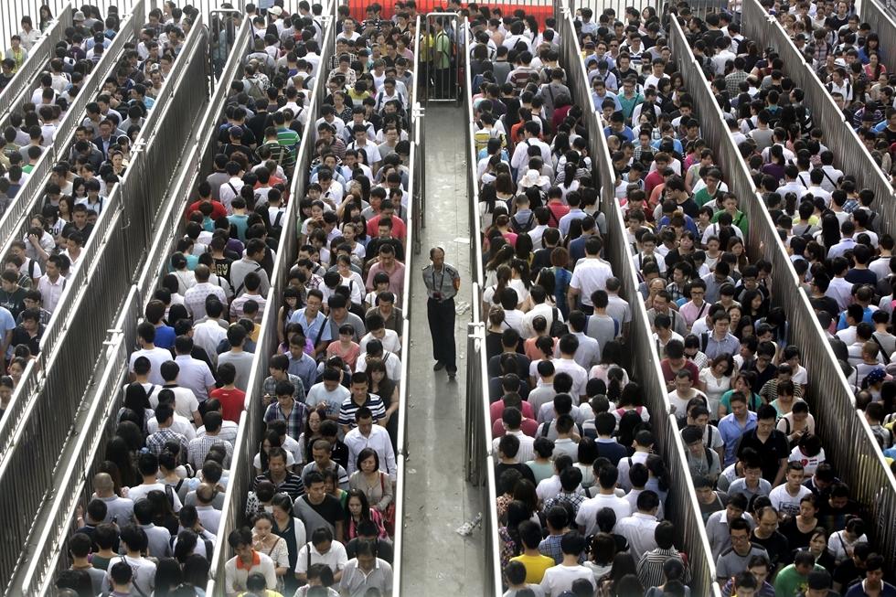 能用一句话描述在北京堵车的感受吗？其实我们每天都在“春运”