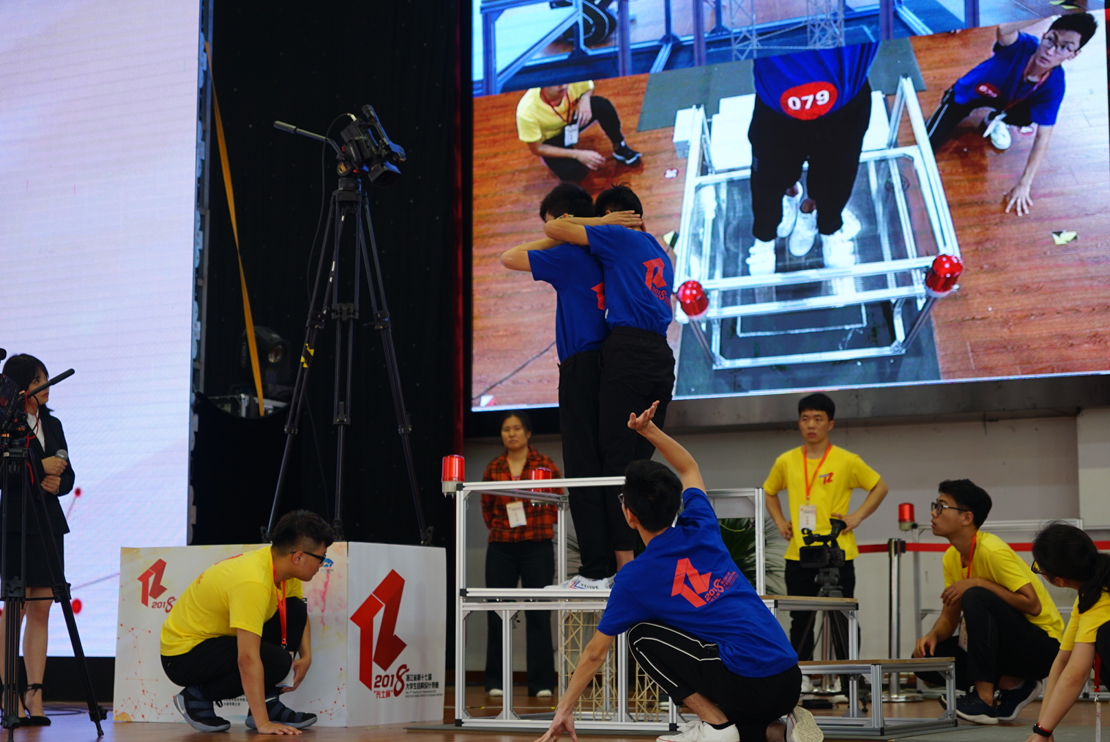 “用力”抓住1%的机会，浙江树人大学的特等奖是这样设计出来的！