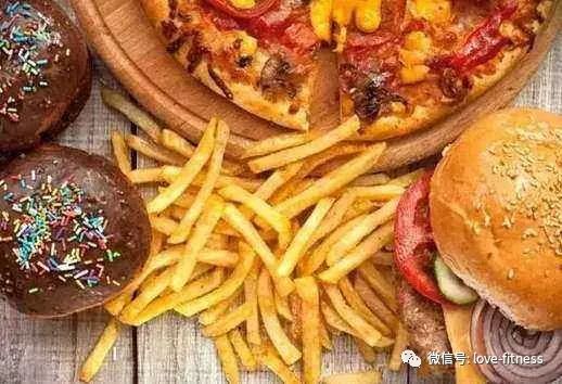 再牛逼的身材，不控制好饮食，训练再刻苦也白搭！