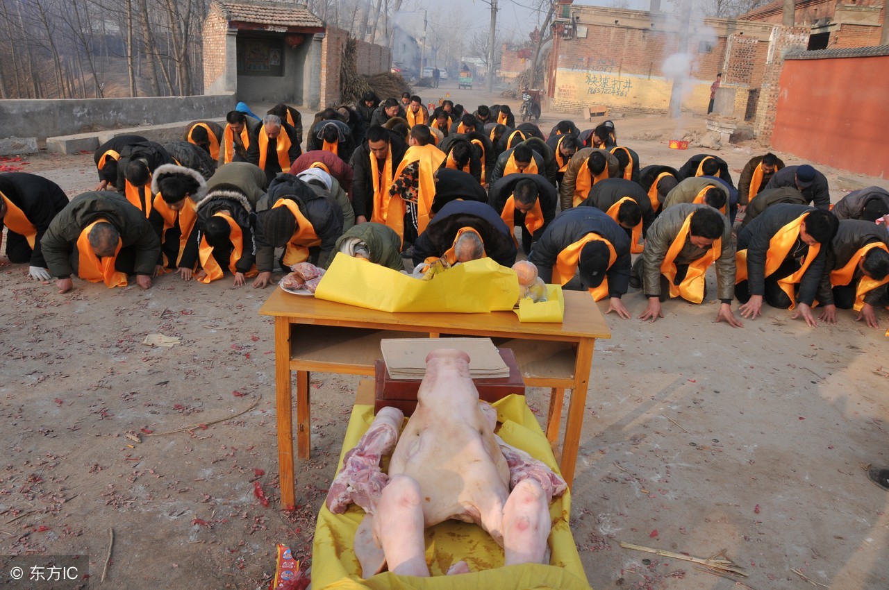 「夜归-比尔」多生个儿子，就要大儿媳妇祭祖？