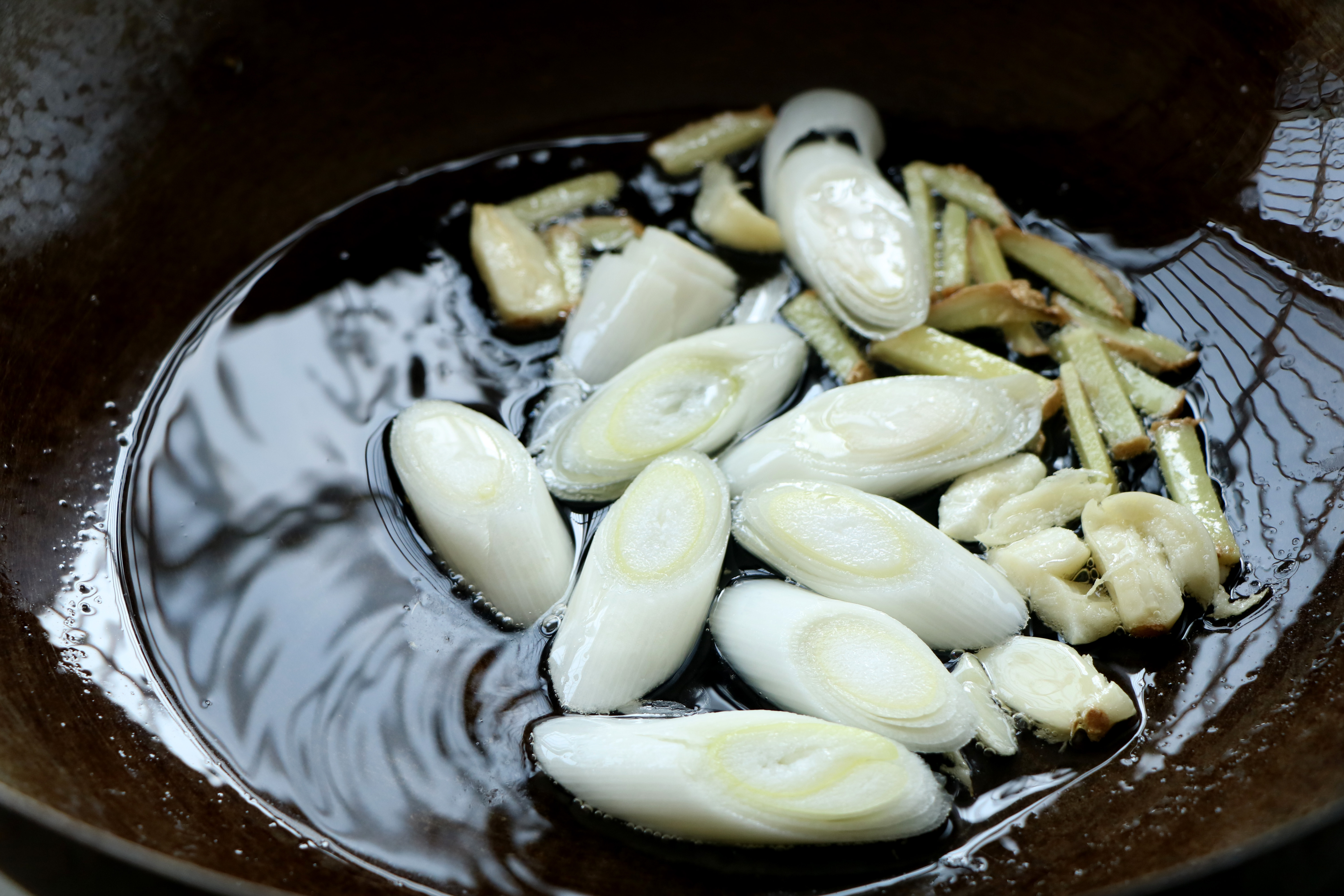 尤其高考的孩子，这菜要多吃，一盘才19元，益智补脑堪比鲍鱼海参