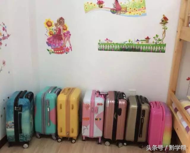 贵阳12所民办学校宿舍大PK！原来你家娃的寝室长这样~