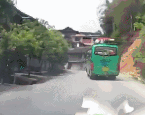 新手开车实用干货，15条实战精选安全驾驶知识