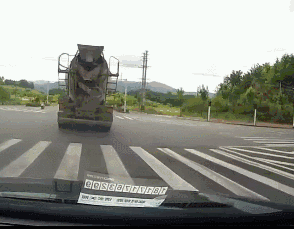 新手开车实用干货，15条实战精选安全驾驶知识