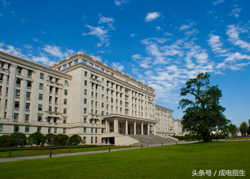 学霸宿舍、学霸班级不算啥，这所985高校还出了个学霸年级