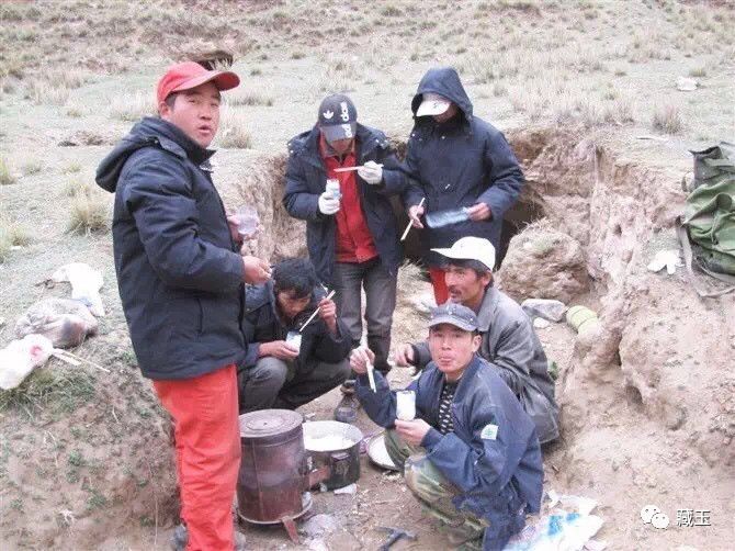 惊险！一个故事告诉你采玉是怎样九死一生的体验