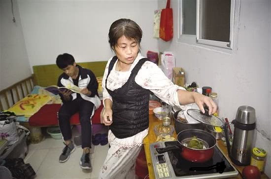 人间百态！高考之镇“毛中”的夜生活