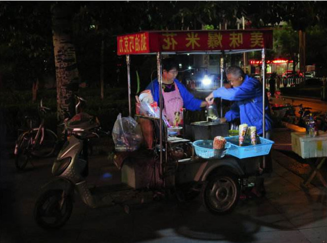 人间百态！高考之镇“毛中”的夜生活