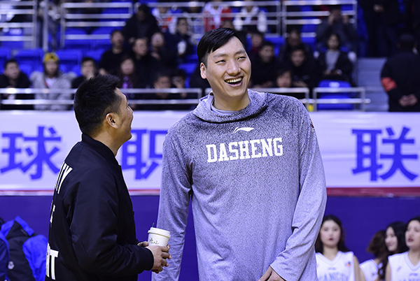 唐正东为什么不去nba(再见唐正东！CBA一代中锋转身告别，那些旧梦终成过往)