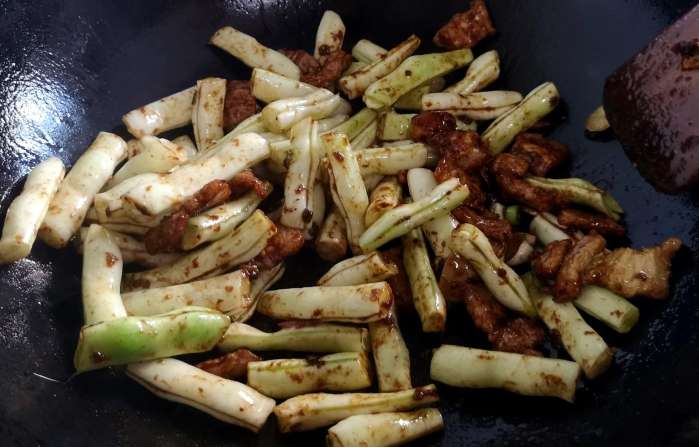 蕓豆燉土豆,蕓豆燉土豆的家常做法