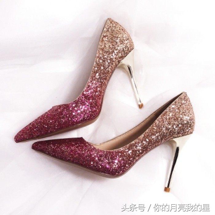 1,水瓶座水瓶座的女孩子们一直不想跟别人一样