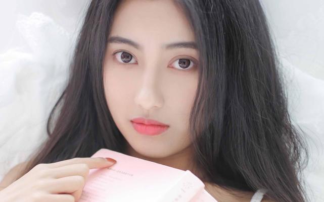 男人对你占有欲很强，是真爱吗？其实只是太自私！